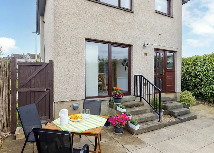 Family Home Inverkeithing Ideal For Edinburgh, Dunfermline & St Andrews 3 Bedrooms